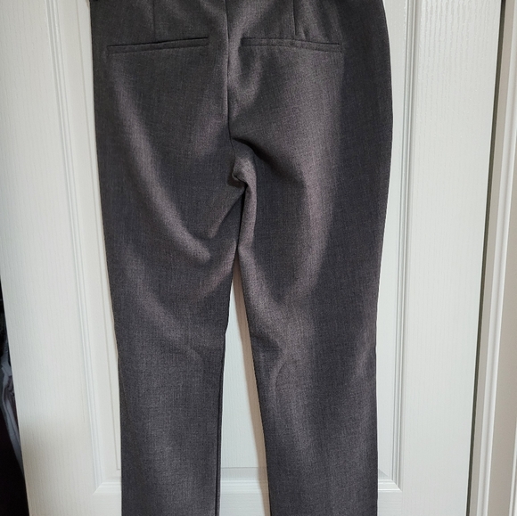 Harper - Picture 4 of 4